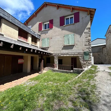 Apartment Type 4 *